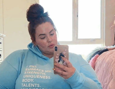 “Modelo de 160 kg”: ¡Los paparazzi capturaron a Tess Holliday en traje de baño mientras se relajaba en la playa!