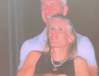 La reacción de la esposa de Andy Byron al verlo besando a otra mujer en pleno concierto de Coldplay. La reacción de la esposa de Andy Byron al verlo besando a otra mujer en pleno concierto de Coldplay.