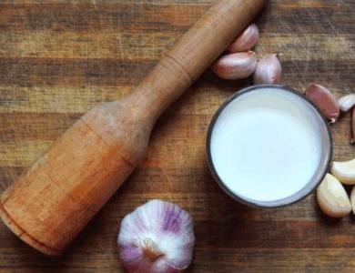 Los Increíbles Beneficios de la Leche Hervida con Ajo